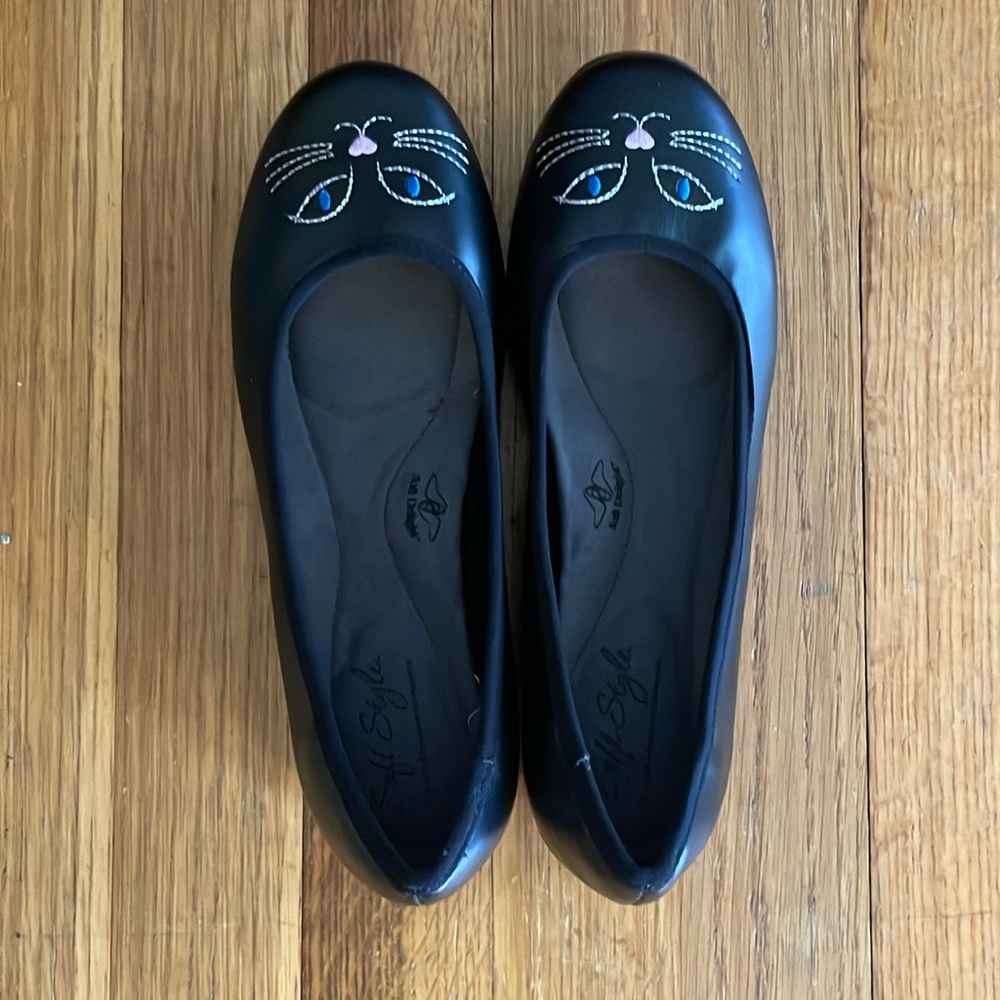 Women’s Soft Style Hush Puppies Cat Face Rhinestone Ballet Flats